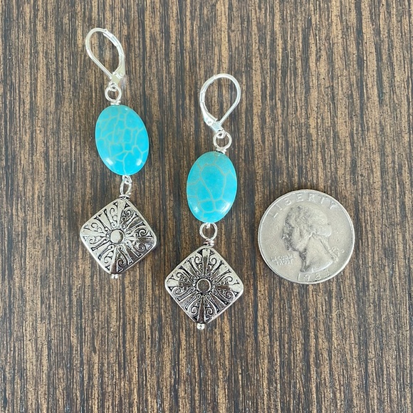 HAND CRAFTED EARRINGS Turquoise Ovals Silver Plated, Embossed Diamond Shape Bead - Picture 4 of 12